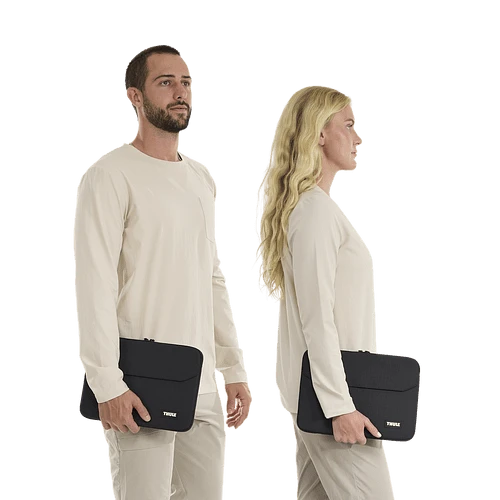 Чехол для ноутбука Thule Lithos Sleeve MacBook Air 13", черный, 3205454
