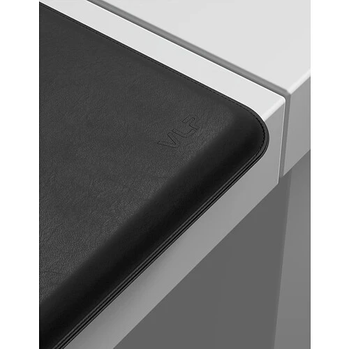 Чехол защитный VLP Velar Sleeve для MacBook Air (13.6") из экокожи, черный