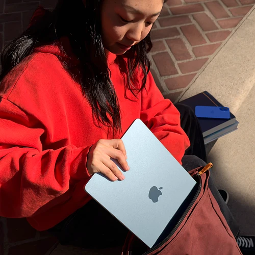 MacBook Air 13.6" M4 (10C CPU/10C GPU), 24GB, 512GB, Темная ночь