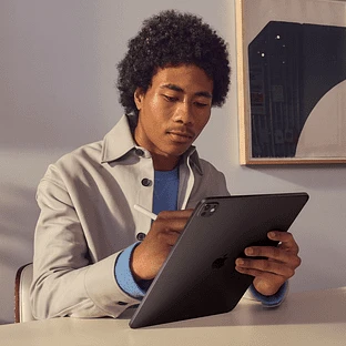 iPad Pro 13", (M4, 2024), 2TB, Wi-Fi, Нанотекстурное стекло, Черный космос