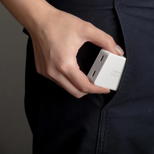 POCKET GAN CHARGER 65W, сетевое зарядное устройство 65W,  разъёмы 2xUSB-C. Цвет: белый