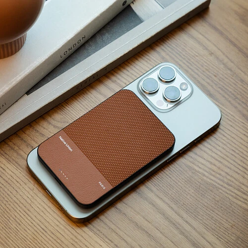 Внешний аккумулятор NATIVE UNION (Re) Classic Power Bank Magnetic Qi2, 5000mAh, цвет: коричневый