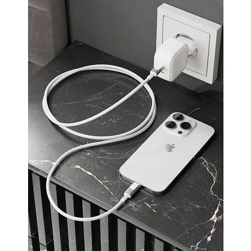 Кабель VLP Force Line 30W USB-C + Lightning, 1.2м, белый с сертификацией MFI
